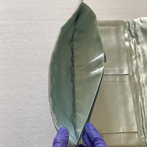 💐Rare💐Vintage 1950’s Quilted Silk Lingerie Bag’s Set of 2 - Picture 9 of 15